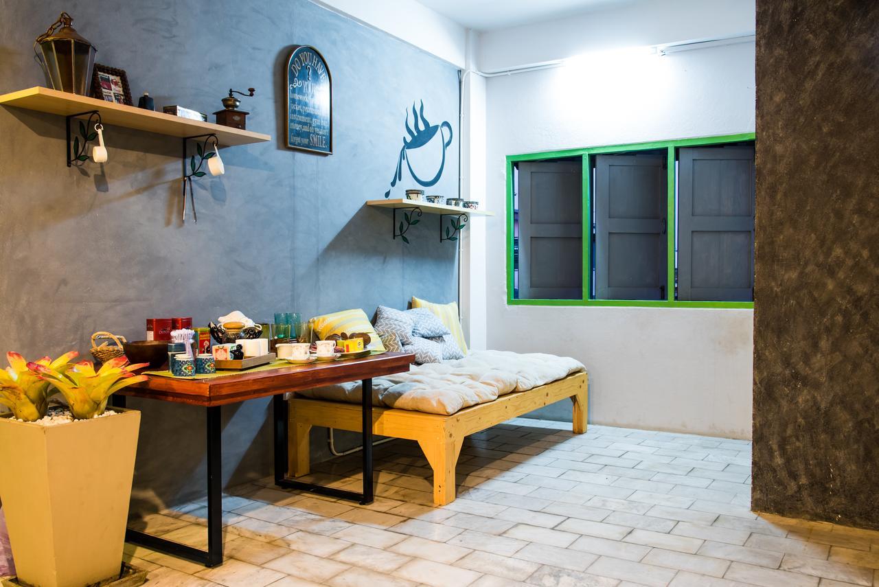 A Pousada I Na Seaview Rayong Exterior foto
