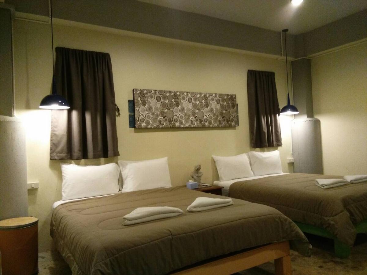 A Pousada I Na Seaview Rayong Exterior foto