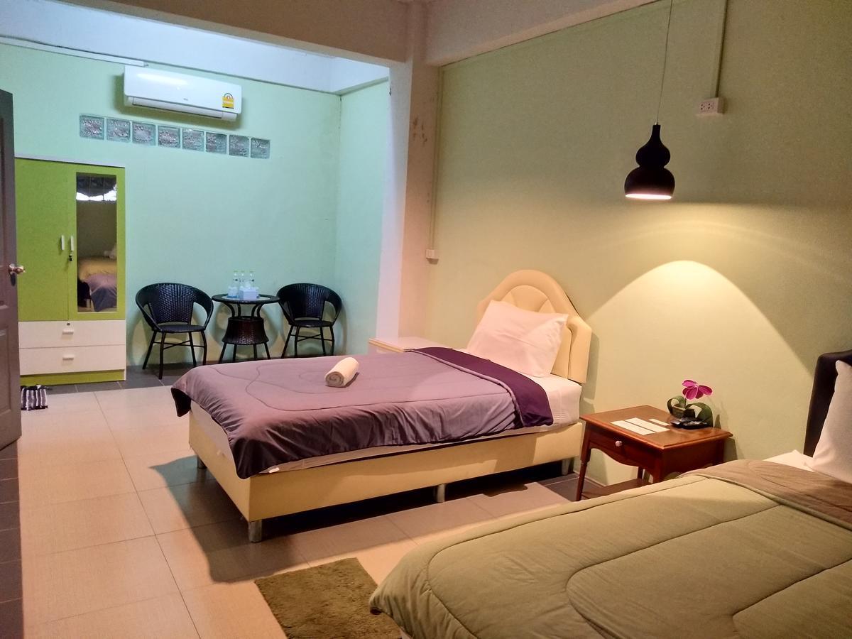 A Pousada I Na Seaview Rayong Exterior foto